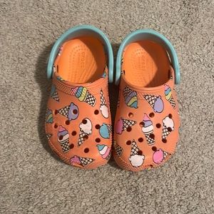 Ice cream crocs size 8toddler